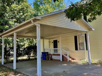 206 East Cypress 