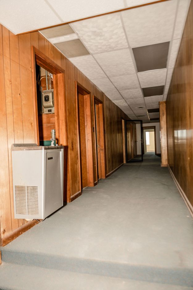 101 S Main St MO 63857 beds 4baths