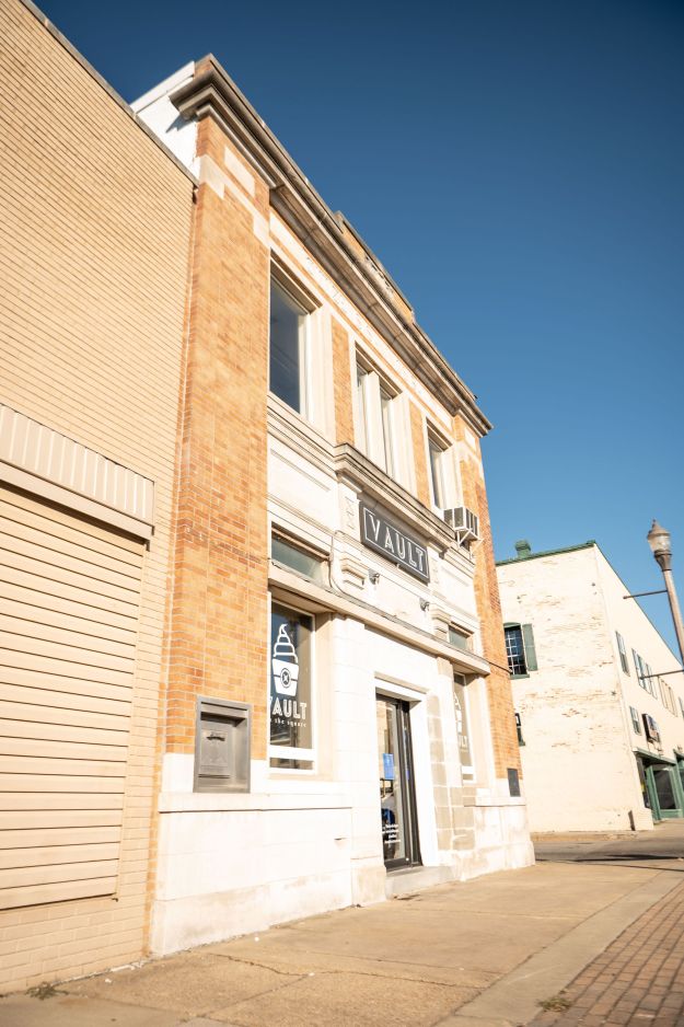 Semomls 101 s main st kennett mo 63857 beds 4baths