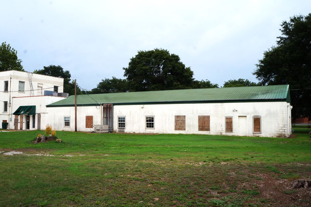 919 South Jackson MO 63857 9+ beds 5+baths