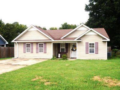 2010 Russell Street