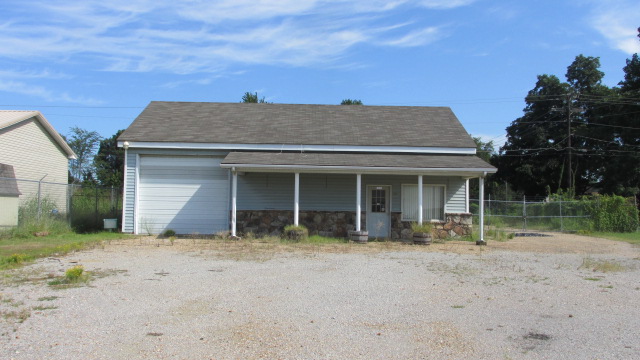 1115 HWY. 114