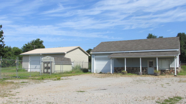 1115 HWY. 114
