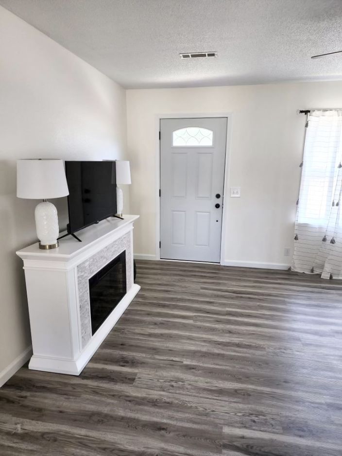 407 Moore