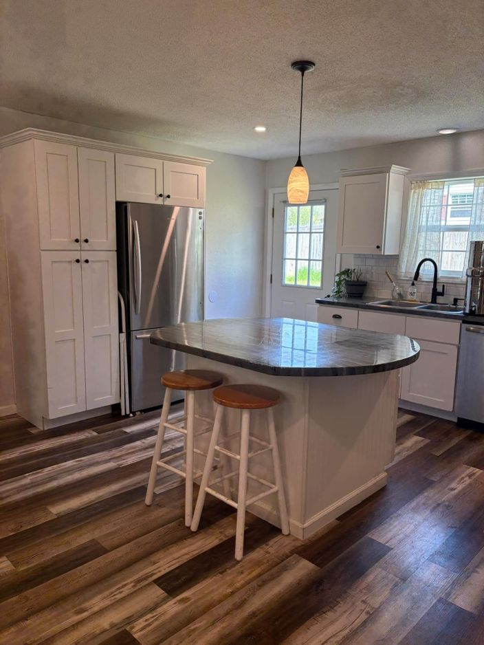 10817 Cabin Ln.