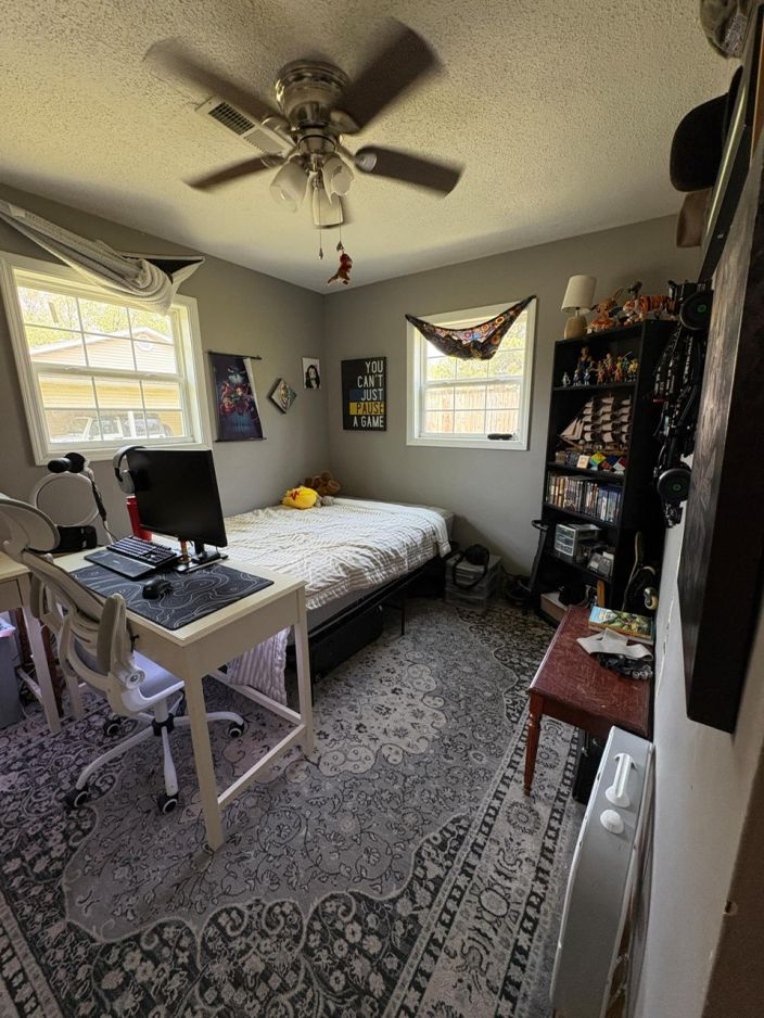 10817 Cabin Ln.
