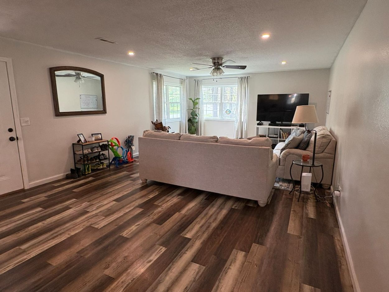 10817 Cabin Ln.
