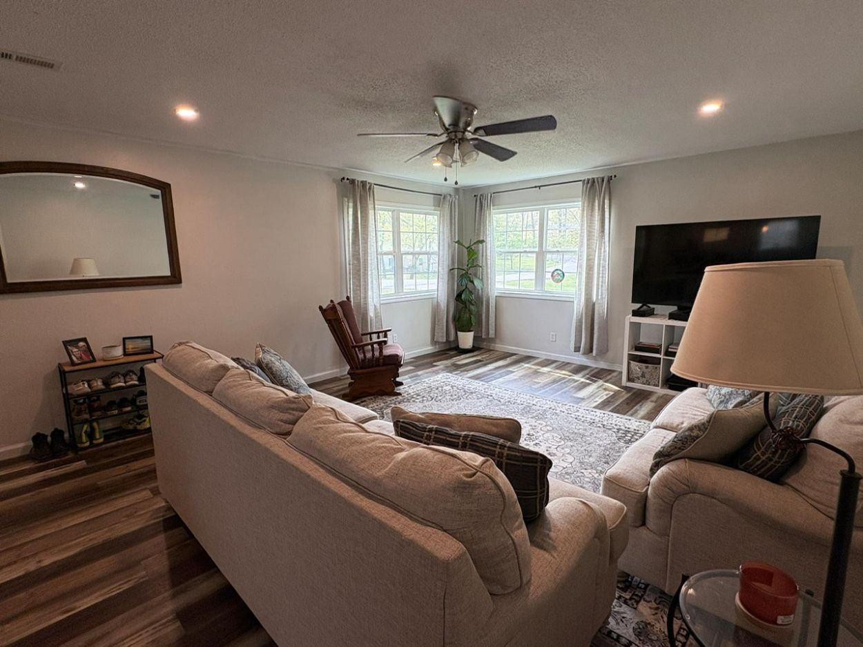 10817 Cabin Ln.