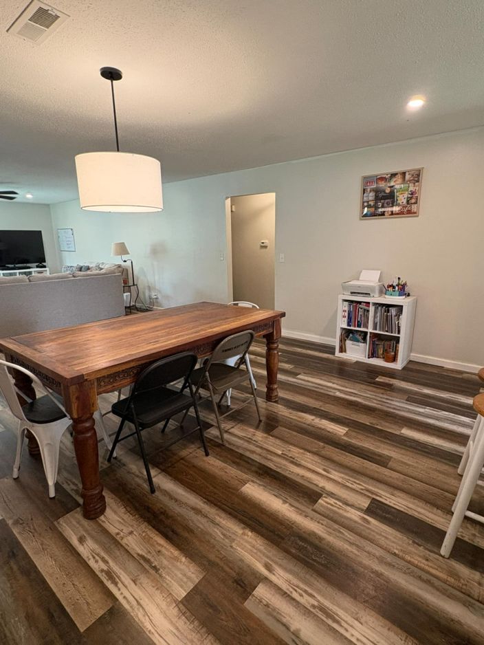 10817 Cabin Ln.