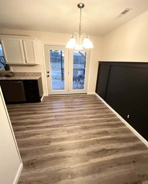 407 Moore