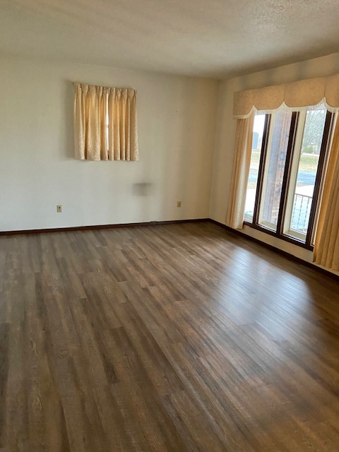 10843  Robin Lane