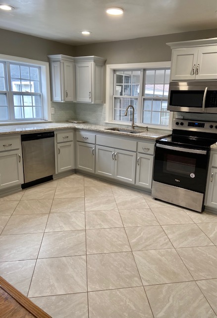 13527  Plaza Heights  Dr.