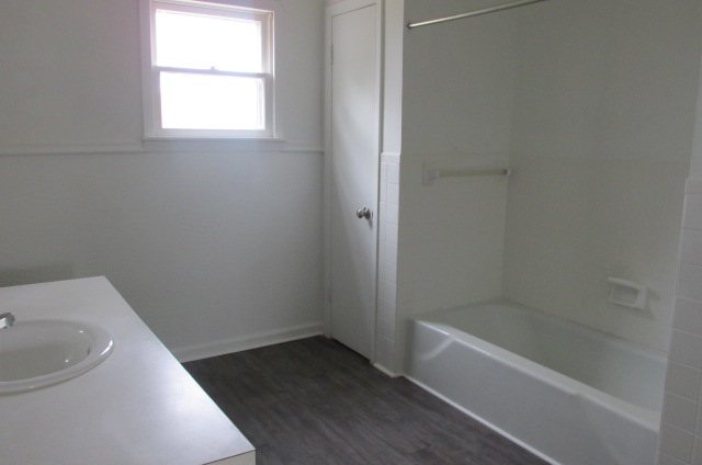 810 Whitman