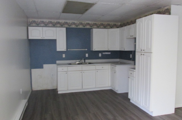 300 N Prairie