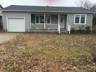 727 W Fannetta details