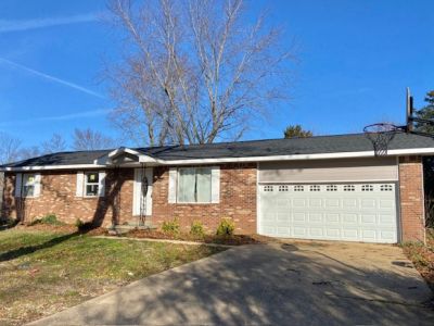 2505  East Susan Place