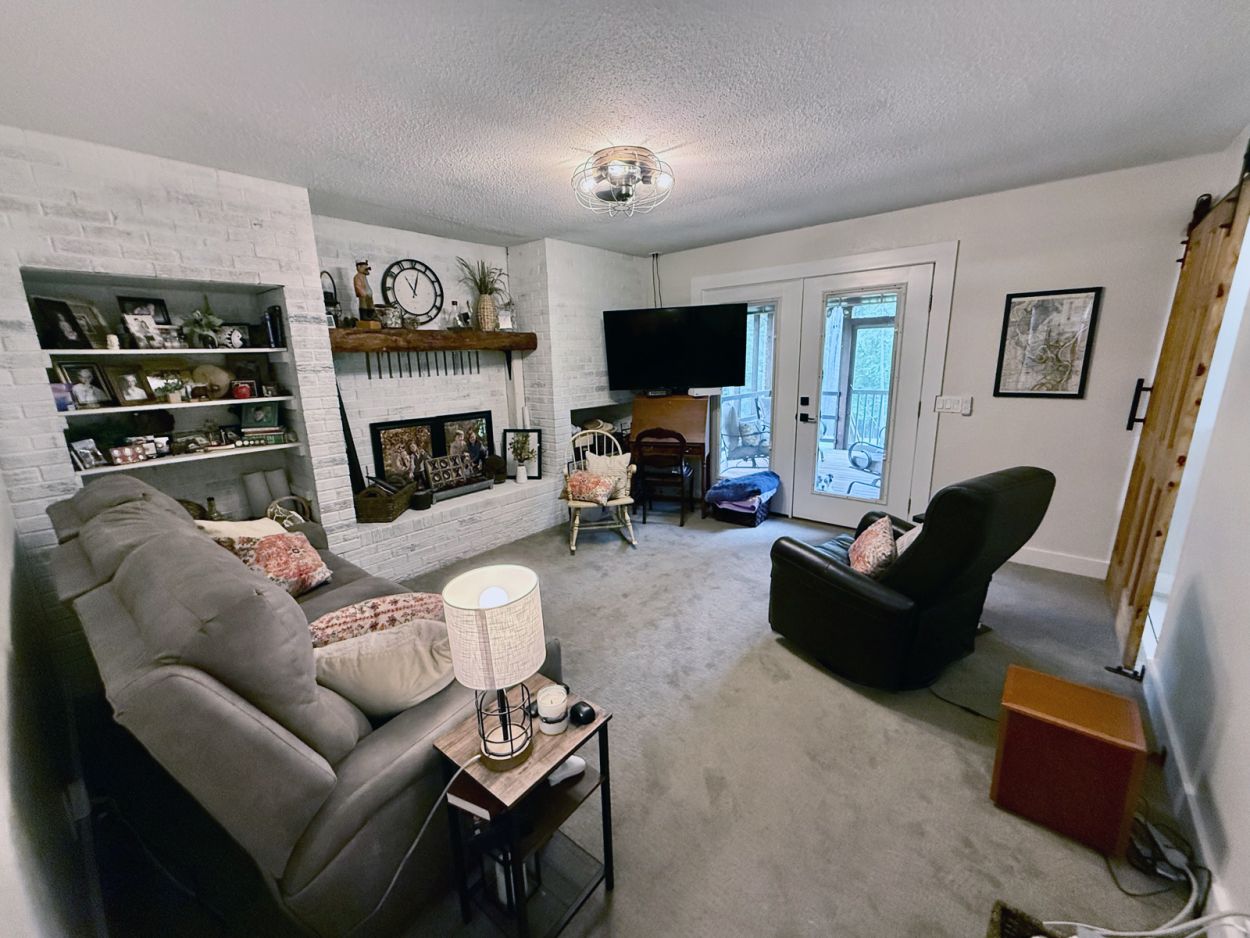 11181 Shady Lane
