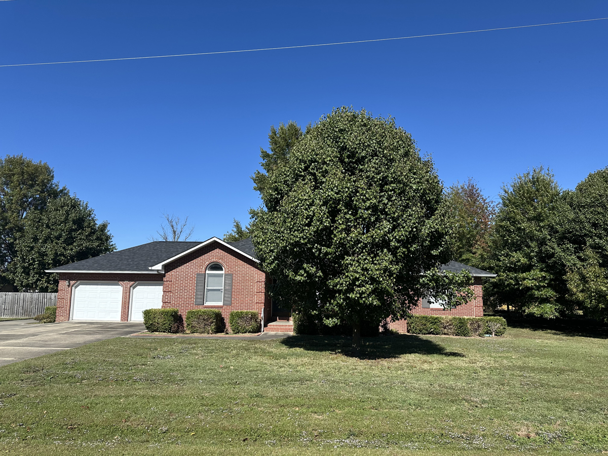 802 Chautauqua Lane