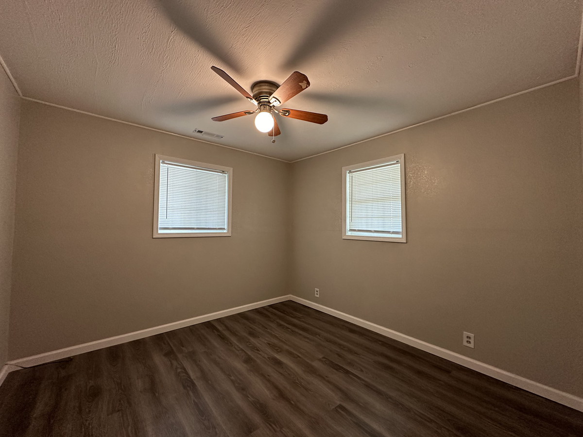 513 S Walnut Bernie, MO 63822 3 beds 1baths