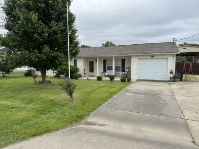 1305 Riley Lane