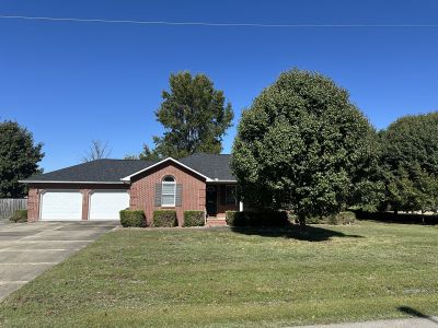 802 Chautauqua Lane
