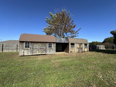 802 Chautauqua Lane