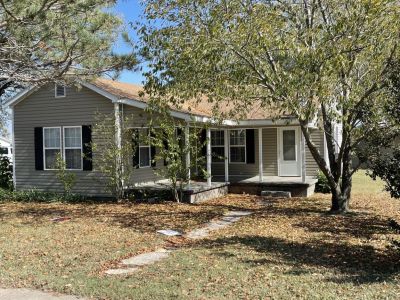 502 S Walnut