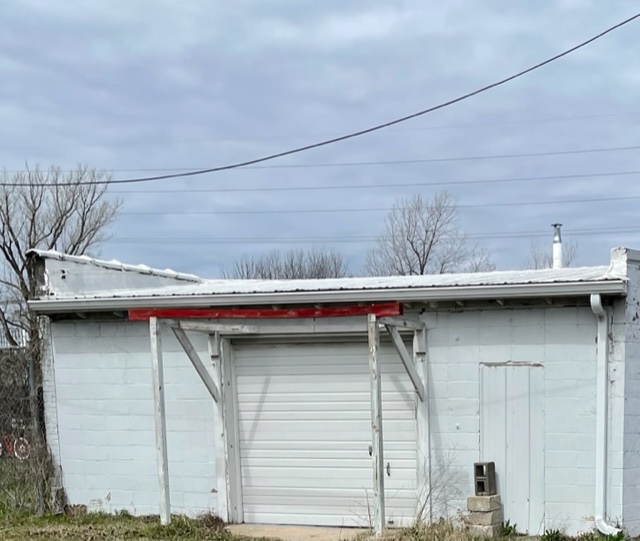 110 EAST FRONT ST MOREHOUSE, MO 63868 1 beds 1baths