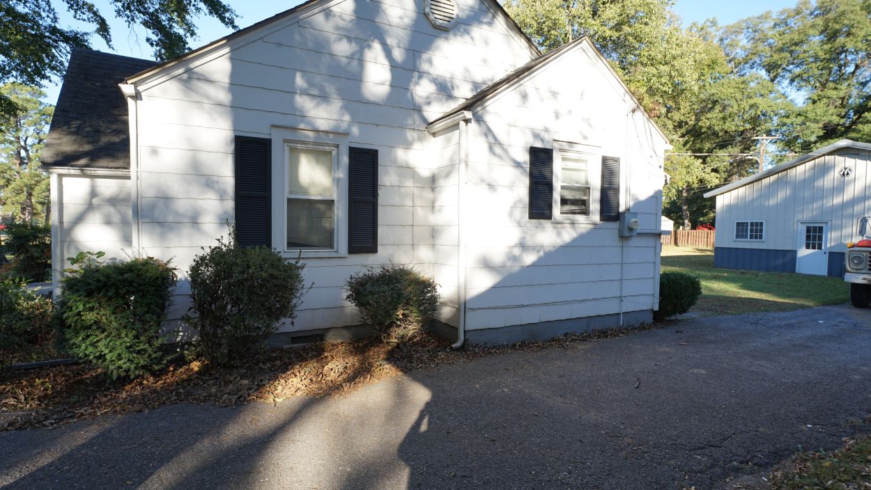 500 W Main St Portageville, MO 63873 3 beds 1.5baths