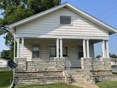 401 W Yoakum Ave details