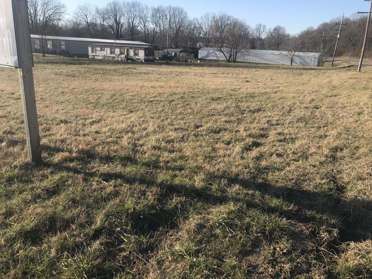 Section 17 28 north Oran, MO 63771 beds baths