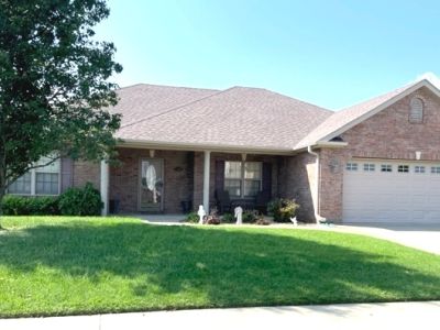 1129 Daffodil Dr
