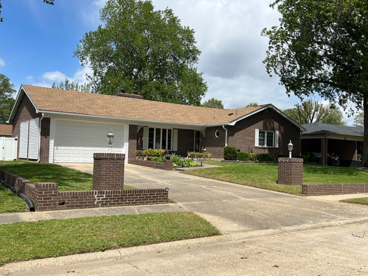 homes for sale commercial property listings Young Real Estate