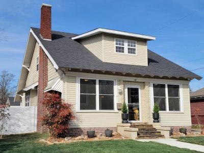 206 College Ave details