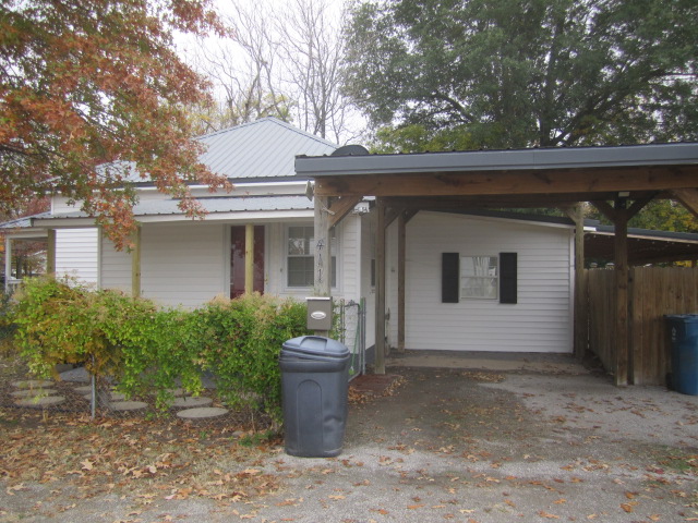 411 Williams Street