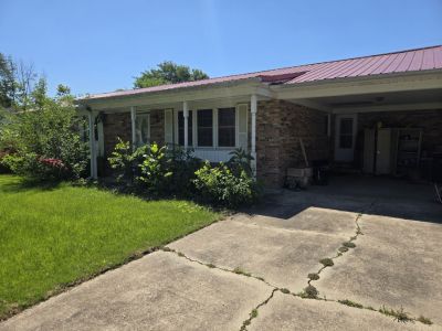 7 E Willow Dr.  details