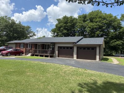 2700 S 423rd Road details