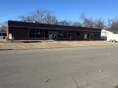 201-203 E. Pine details